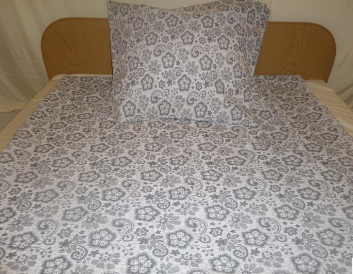 Pościel z kory 160x200 Szare kwiatki K026 na guziki.