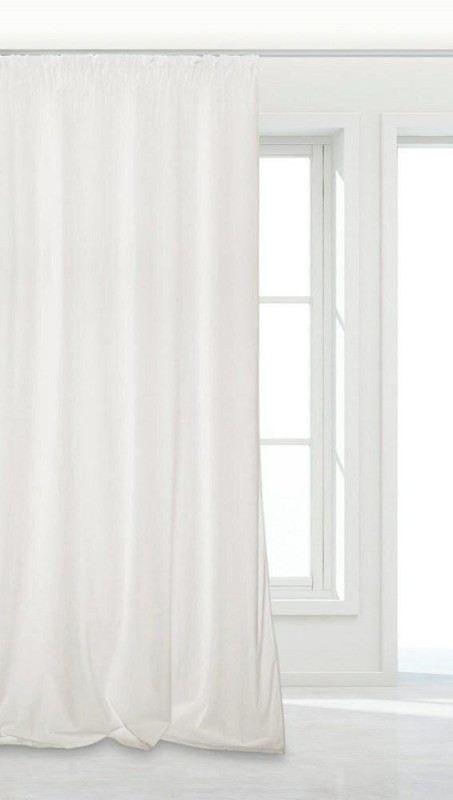 big_zaslona-gotowa-140x270-biala-na-tasmie-soft-velvet-do-salonu.jpg