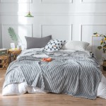 Koc Mikrofibra Tłoczony w Pasy 200x220 Jasny Szary Ewe