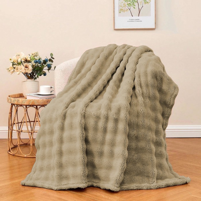 Koc narzuta bąbelkowy 200x220 3D BUBBLE beżowy