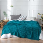 Koc Mikrofibra Tłoczony w Pasy 200x220 Turkusowy Ewe