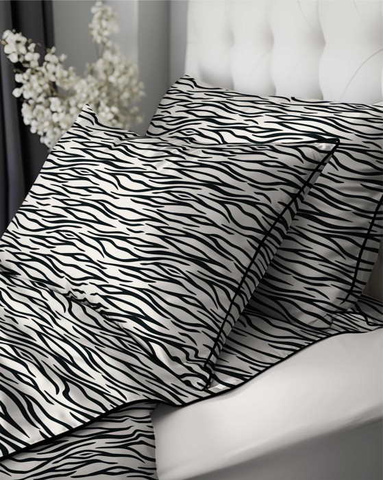 37533Pościel bawełniana biała z czarnym motywem animal print – 220x200 cm – Eden – wzór 5591 B-2