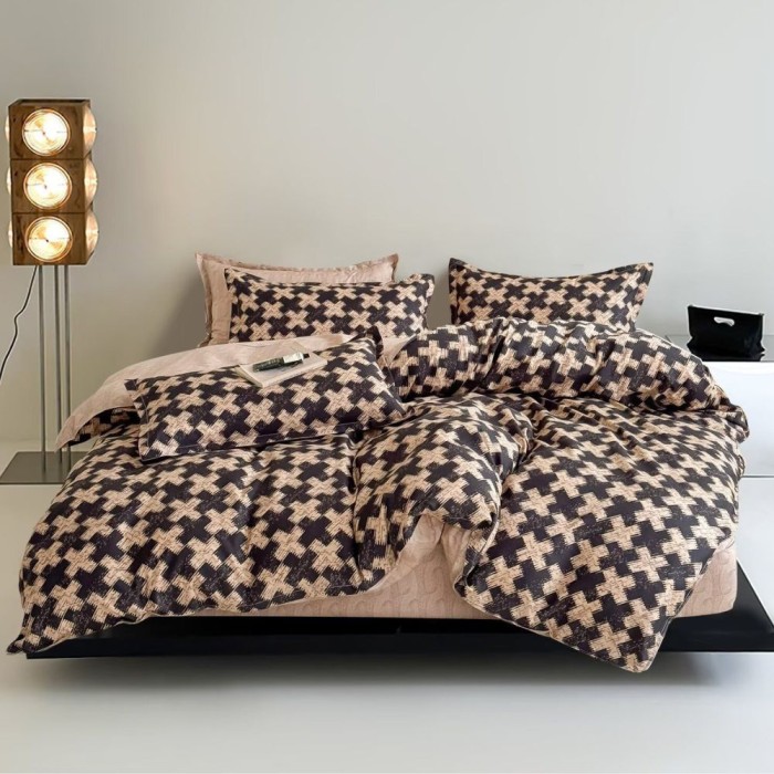 Pościel Dwustronna z Mikrofibry 160x200 Elena 587 z Prześcieradłem 4 el.