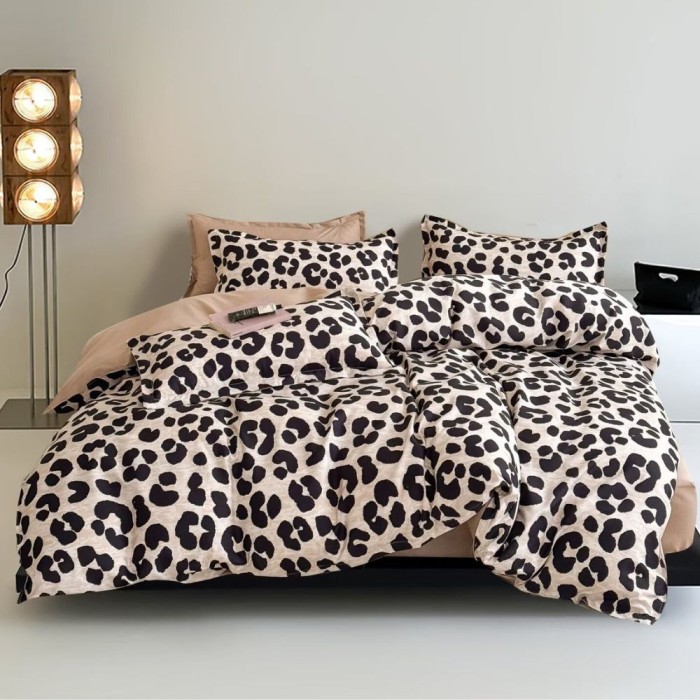 Pościel Dwustronna z Mikrofibry 160x200 Elena 588 z Prześcieradłem 4 el.